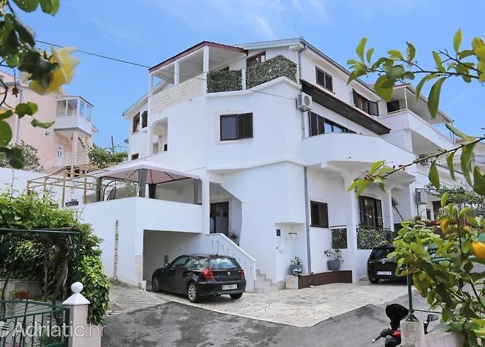 Apartments Bagaric