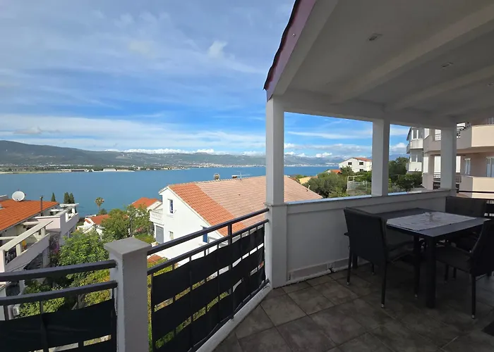 Apartments Bagaric